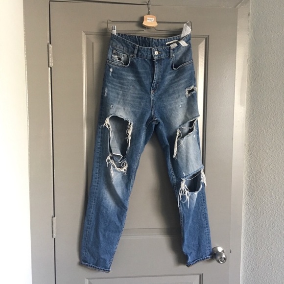 Distressed Zara jeans - Picture 2 of 2